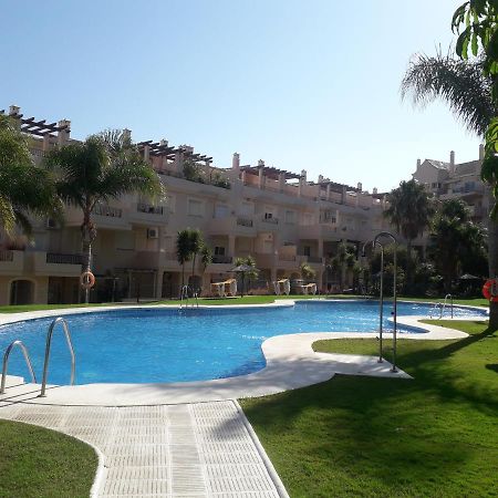 Duquesa Fairways, A Spacious Apartment With Fabulous Views And Facilities 马尼尔瓦 外观 照片