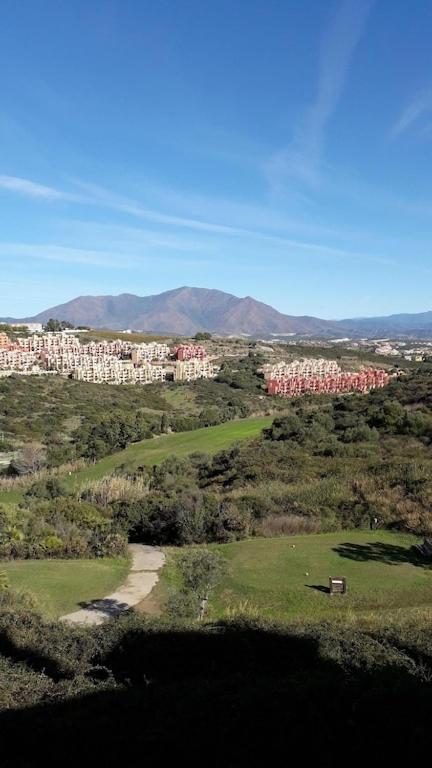 Duquesa Fairways, A Spacious Apartment With Fabulous Views And Facilities 马尼尔瓦 外观 照片