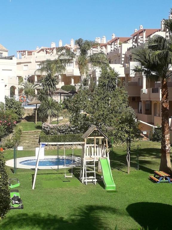 Duquesa Fairways, A Spacious Apartment With Fabulous Views And Facilities 马尼尔瓦 外观 照片